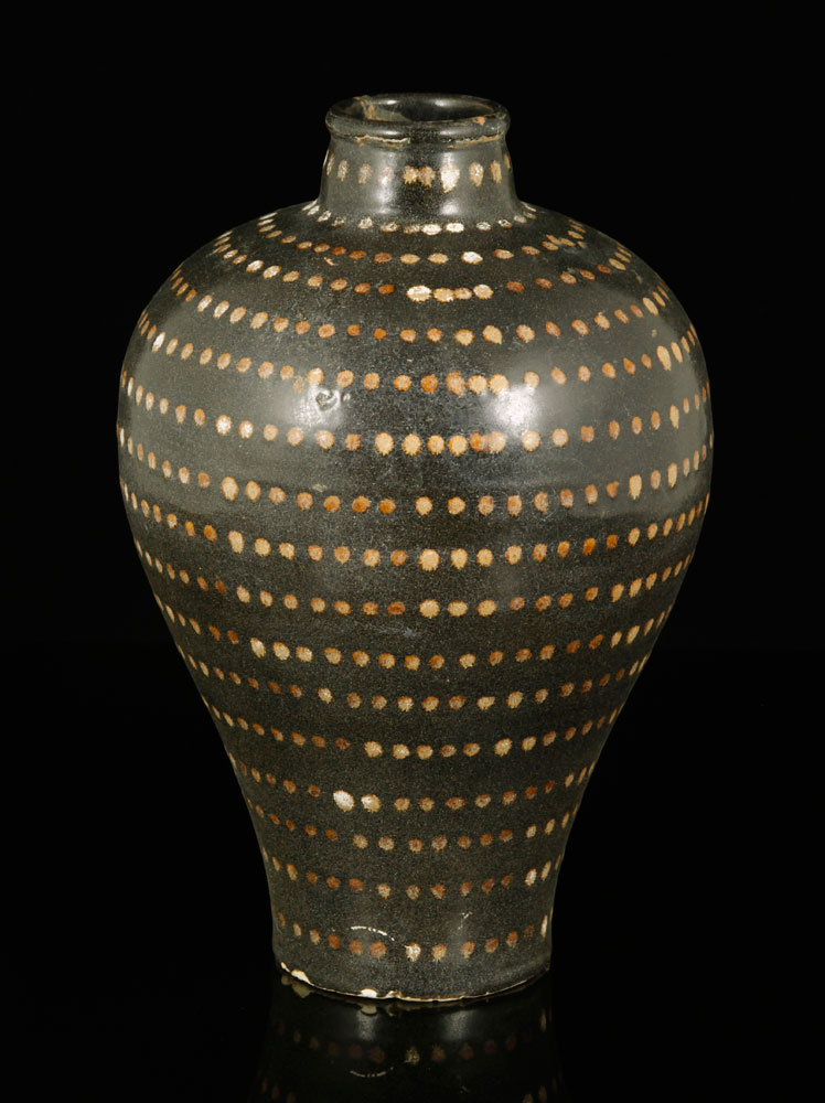 Appraisal: - Chinese Jizhou Ware Mei Vase Chinese Jizhou ware Mei