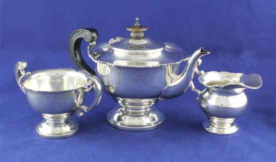 Appraisal: A George V silver three piece pedestal tea set retailed