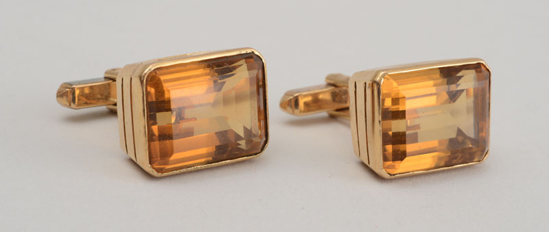 Appraisal: PAIR OF RETRO K YELLOW GOLD AND CITRINE CUFFLINKS Stamped