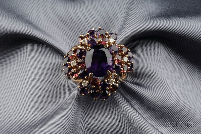 Appraisal: kt Gold Amethyst and Diamond Dome Ring set with a