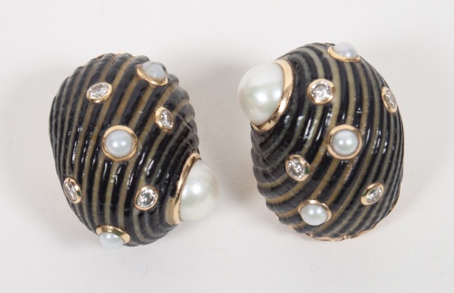 Appraisal: Pair of Trianon gold diamond and pearl earrings Each modelled