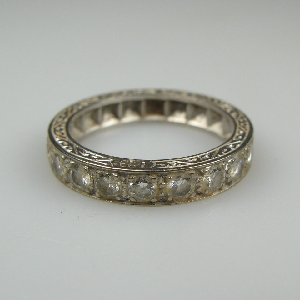 Appraisal: k White Gold Band set with brilliant cut diamonds approx