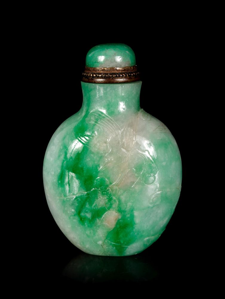 Appraisal: An Apple Green and Greyish White Jadeite Snuff Bottle Height