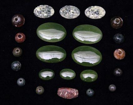 Appraisal: Assorted Jade and Hardstone Beads Provenance The Collection of Patti