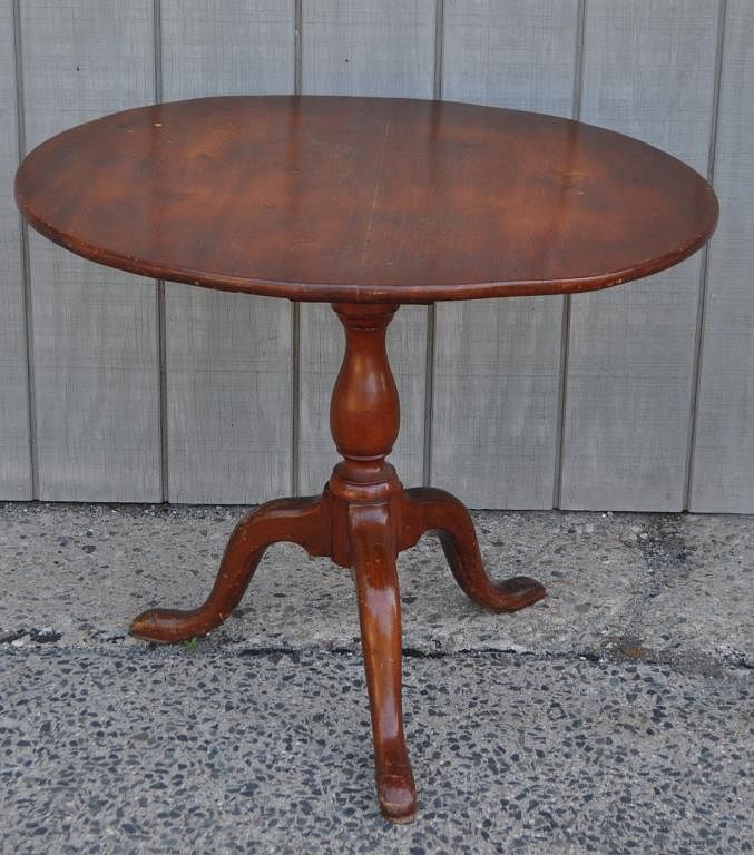 Appraisal: American Cherry Queen Anne Round Tea Table with bird cage