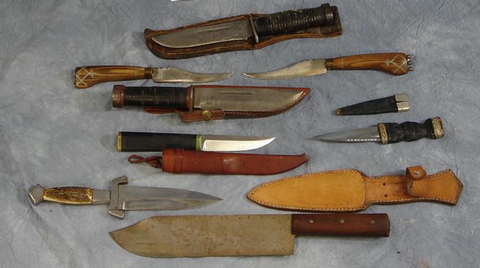 Appraisal: Group of hunting knives items Estimate -