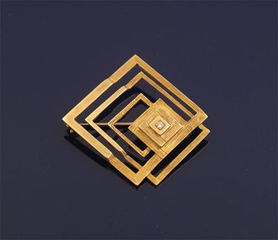 Appraisal: No Reserve Kenneth Lessons A ct gold brooch Square shape