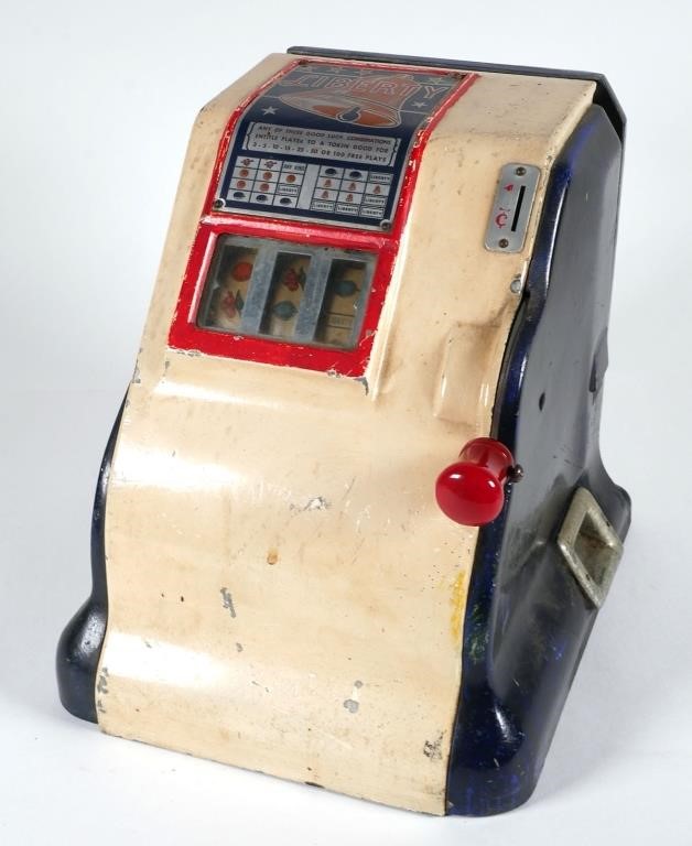 Appraisal: VINTAGE LIBERTY TOY SLOT MACHINEEnamel metal slot machine by Liberty