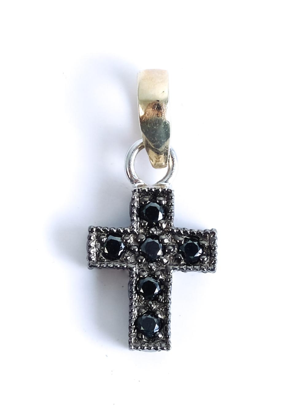 Appraisal: K WHITE GOLD BLACK DIAMOND CROSS PENDANT K white gold