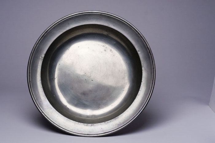 Appraisal: PEWTER DEEP DISH HIRAM YALE - Wallingford Connecticut circa -