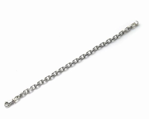 Appraisal: A platinum chain link bracelet length in grs