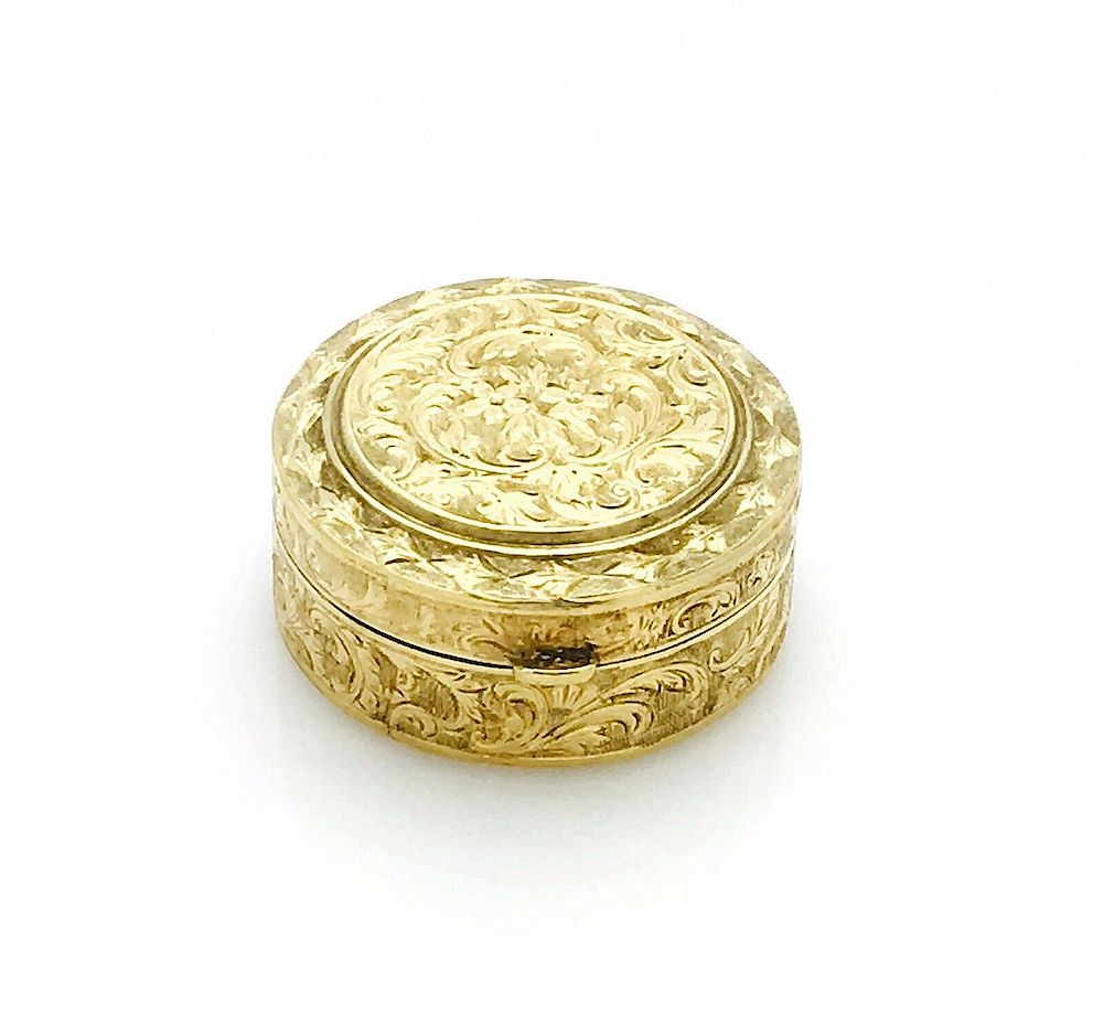 Appraisal: Estate k Gold mm Hand Engraved Pill Box Estate k