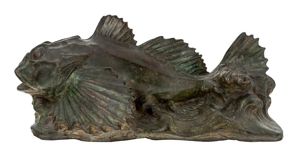 Appraisal: A BRONZE SCULPTURE OF A FISH A BRONZE SCULPTURE OF