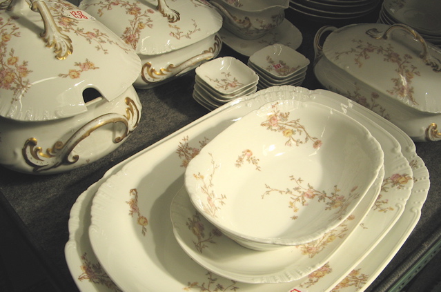 Appraisal: R DELINIERES CO LIMOGES FINE CHINA SET pieces in a