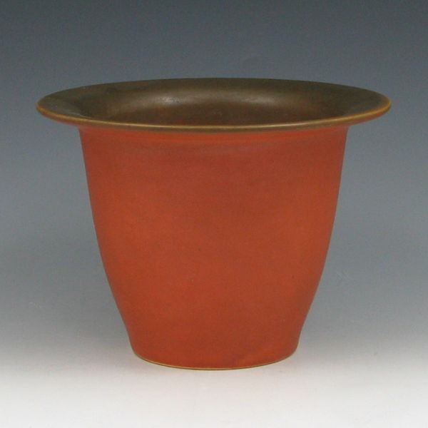 Appraisal: Roseville Florane - flower pot Unmarked Mint with a factory