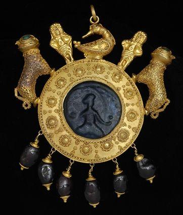 Appraisal: Gold Pendant Set with Glass Cameo