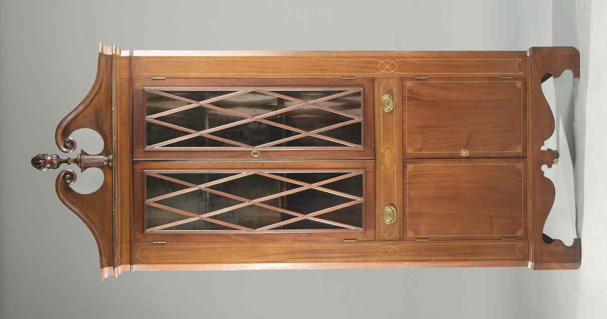 Appraisal: LATE FEDERAL MAHOGANY CORNER CABINET American early th century having