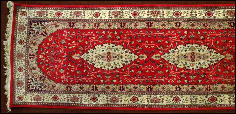 Appraisal: TABRIZ RUNNER ' '' x ' '' Condition No Specific