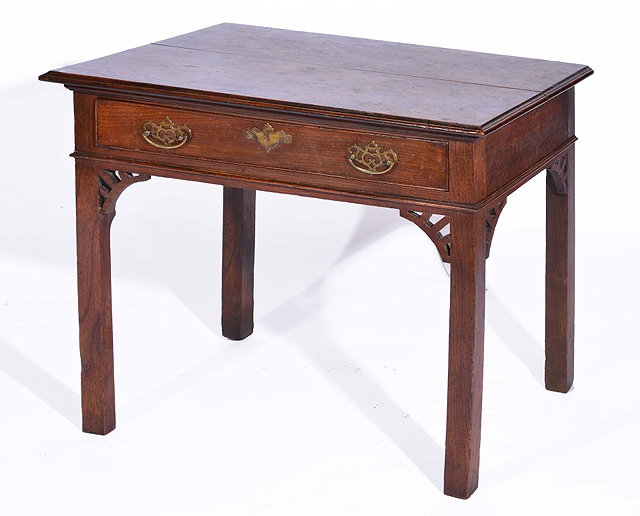 Appraisal: A GEORGIAN ELM SIDE TABLE with single fitted drawer to