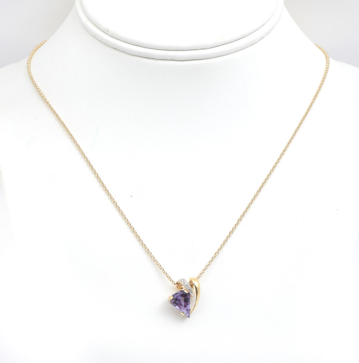 Appraisal: K TANZANITE DIAMOND PENDANT NECKLACE K yellow gold pendant contains