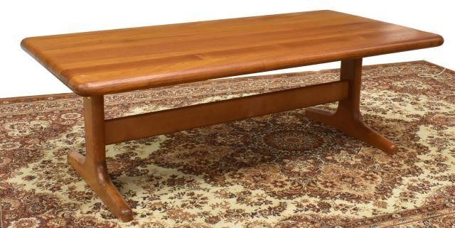 Appraisal: Danish mid-century modern teakwood coffee table c s rectangular top