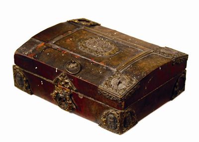 Appraisal: A th century Flemish gilt bronze and pewter tortoiseshell casket