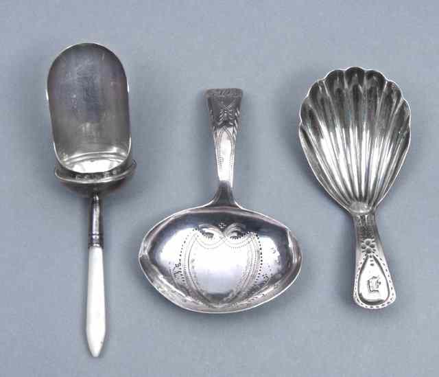 Appraisal: A GEORGE III SILVER CADDY SPOON with shell shaped bowl