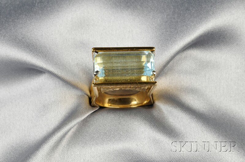 Appraisal: kt Gold and Aquamarine Ring set with an emerald-cut aquamarine