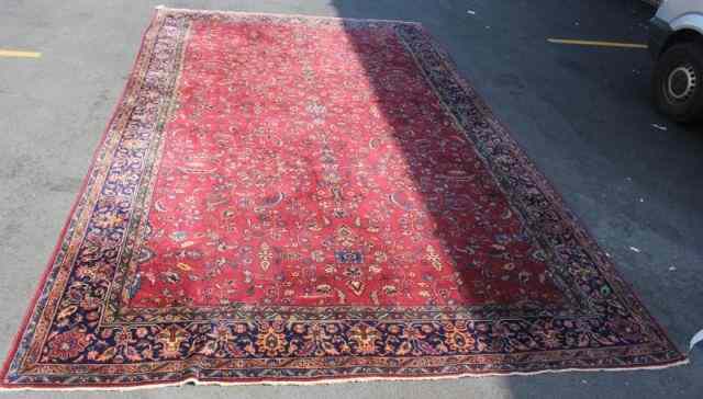 Appraisal: Oversize Vintage Karastan Style Carpet Beautiful pattern to this early