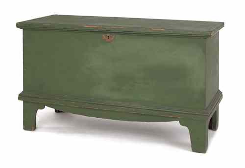 Appraisal: New England painted pine blanket chest ca with a lift