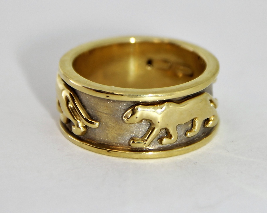 Appraisal: K GOLD MEN'S HIGH RELIEF PANTHER RING th CenturyThree panther's