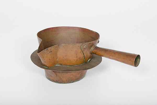 Appraisal: Copper Handled Pan Early th century A handled copper pan