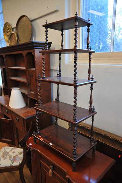 Appraisal: A VICTORIAN ROSEWOOD FIVE TIER WHATNOT