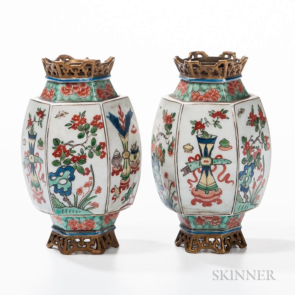 Appraisal: Pair of Famille Verte Small Lanterns Pair of Famille Verte