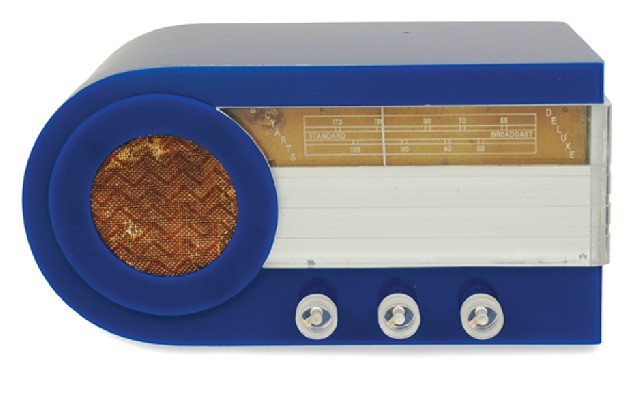 Appraisal: Cyarts B plastic radio circa blue case with clear lucite