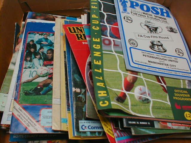 Appraisal: A quantity of football ephemera and programmes