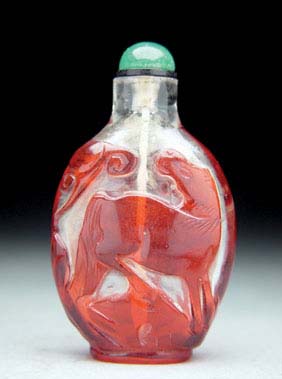 Appraisal: ANTIQUE OVERLAY GLASS SNUFF BOTTLE Antique overlay glass snuff bottle