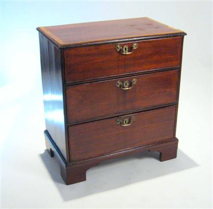 Appraisal: George III mahogany small chest of drawers late th century