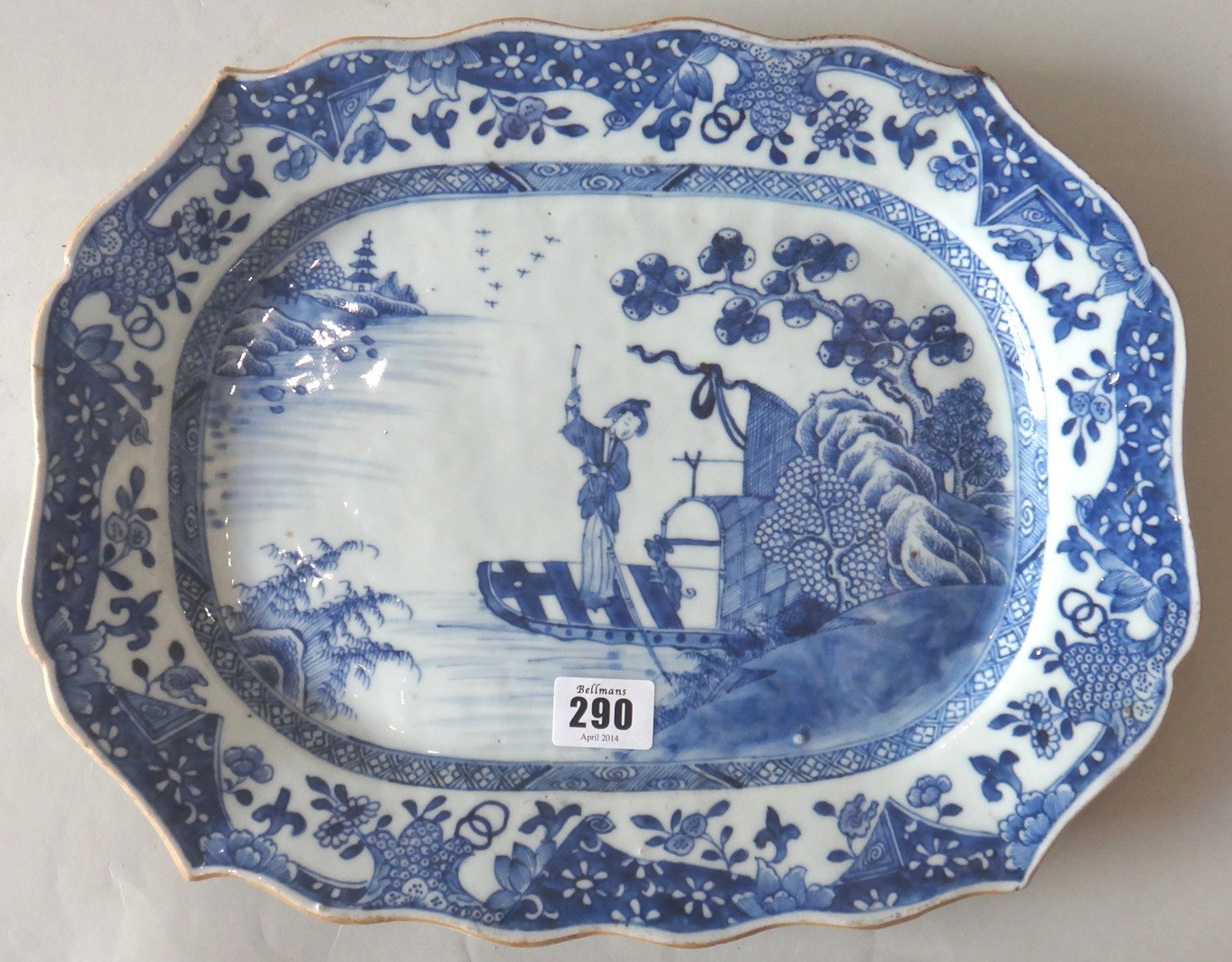 Appraisal: A Chinese blue and white export dish Qianlong of shaped