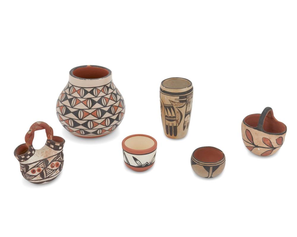 Appraisal: A GROUP OF NATIVE AMERICAN PUEBLOAN POTTERY VESSELSA group of