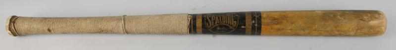 Appraisal: Early Vintage Spalding Baseball Bat Description Large bat with lightweight