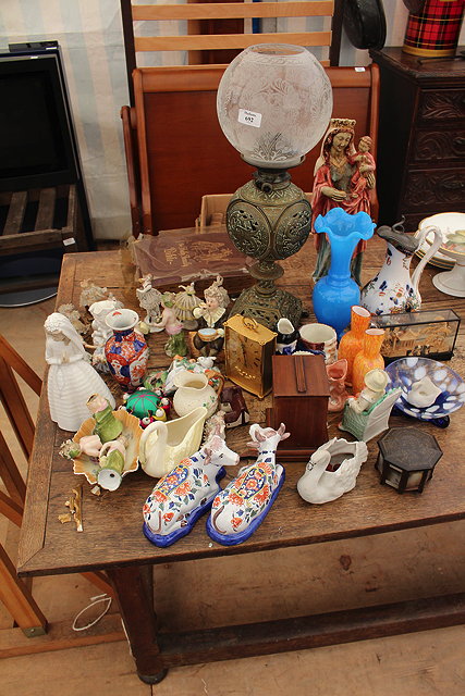 Appraisal: A QUANTITY OF VARIOUS MISCELLANEOUS ORNAMENTS to include a Nao