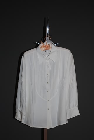 Appraisal: Giorgio Armani Ivory long sleeve blouse with shirt collar Size