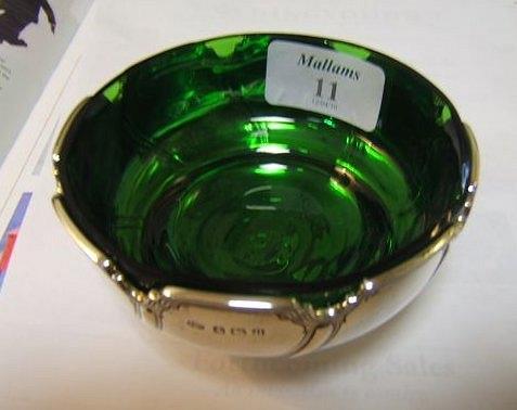 Appraisal: An Edward VIII silver bowl with shaped reeded rim and