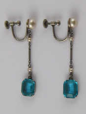 Appraisal: A pair of platinum drop earrings with screw fittings drop