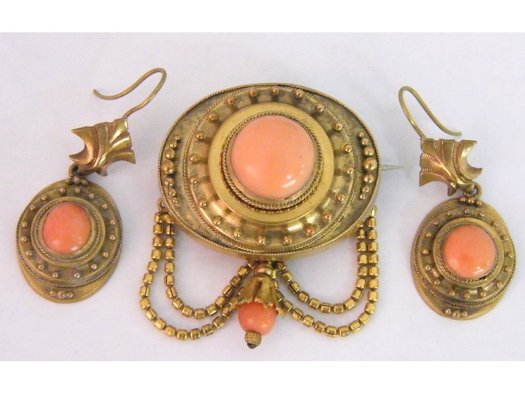 Appraisal: Victorian pinchbeck and coral suite comprising an oval brooch with