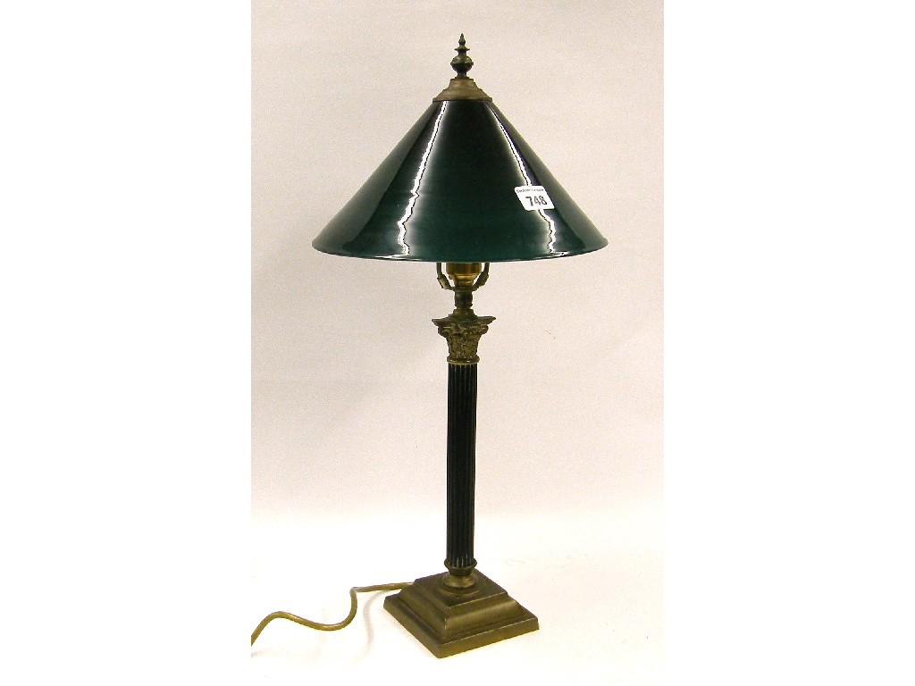 Appraisal: Brass and wooden Corinthian column bankers table lamp with green