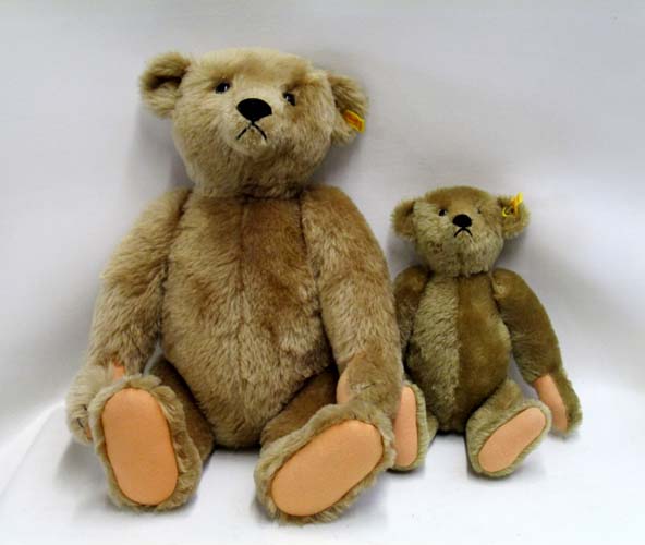 Appraisal: TWO GERMAN STEIFF TEDDY BEARS each having light brown mohair