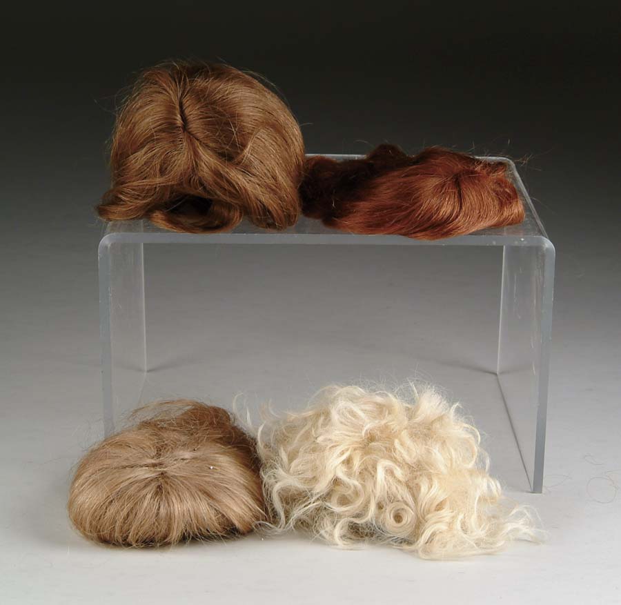 Appraisal: LOT OF NEWER WIGS Twenty-five plus wigs mostly human hair