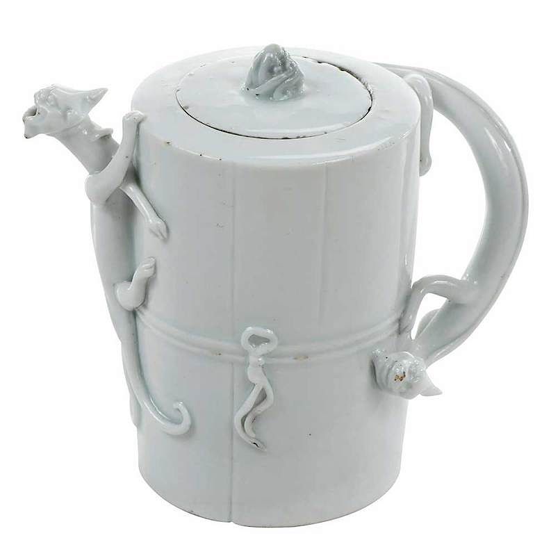 Appraisal: Dehua Blanc de Chine Wine Pot with Chilongs th century